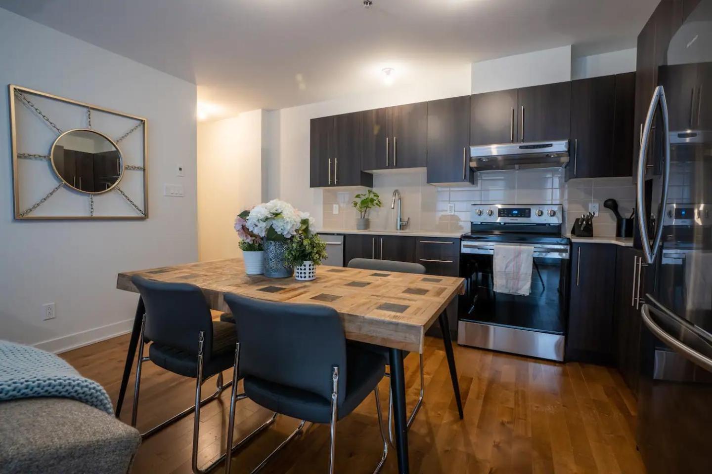 Rozenhaus Montreal Hotel Phòng bức ảnh