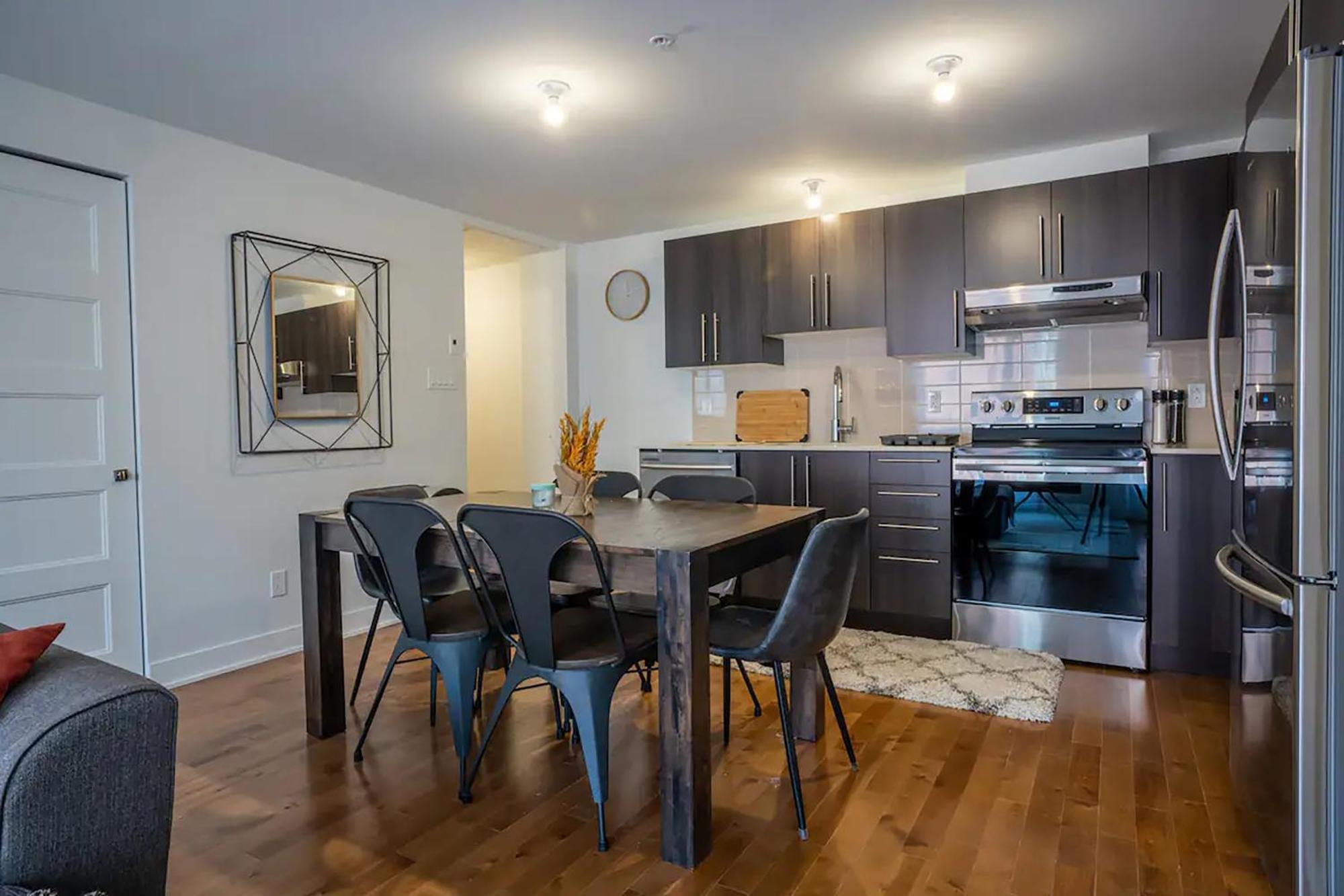 Rozenhaus Montreal Hotel Phòng bức ảnh
